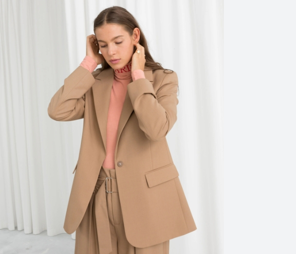 chic business casual