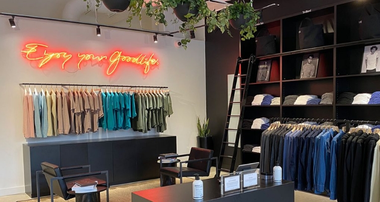 casual menʼs clothing stores