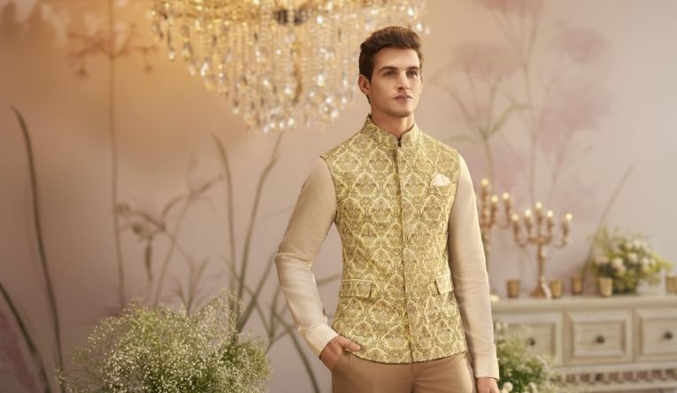 gold mens outfit
