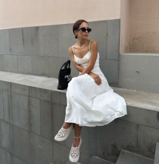 What Shoes to Wear with a White Dress