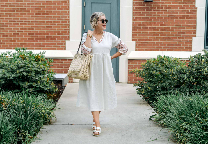 White Linen Dress Outfit Ideas